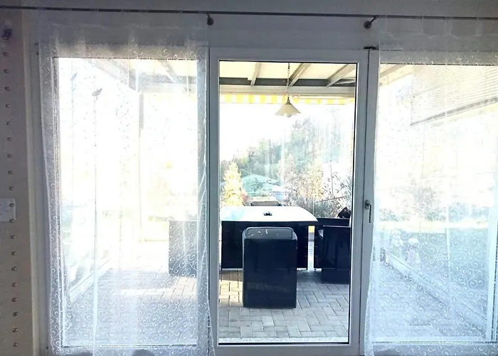 Alpen Panorama View Luxury House With Garden بيوشس